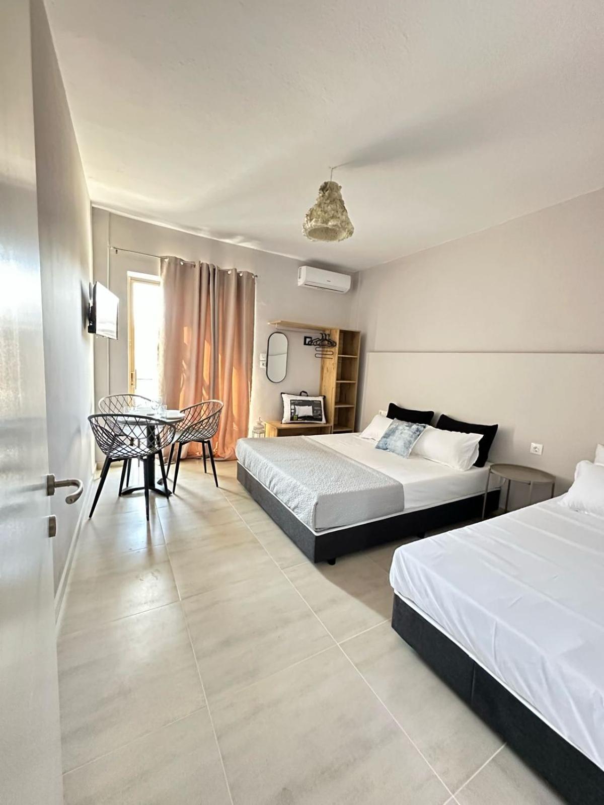 Room Nine 9 Beachfront Apartments Nea Kallikrateia Eksteriør billede