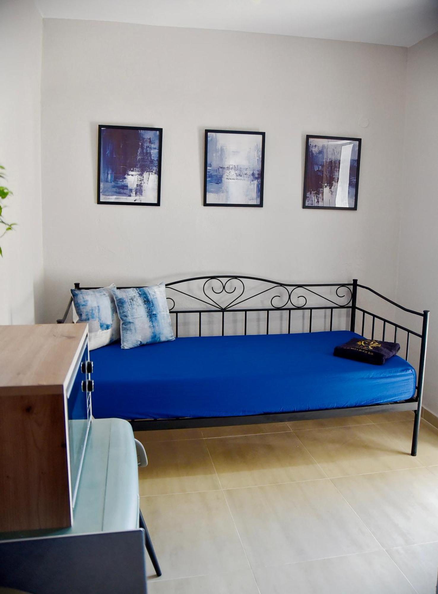 Room Nine 9 Beachfront Apartments Nea Kallikrateia Eksteriør billede