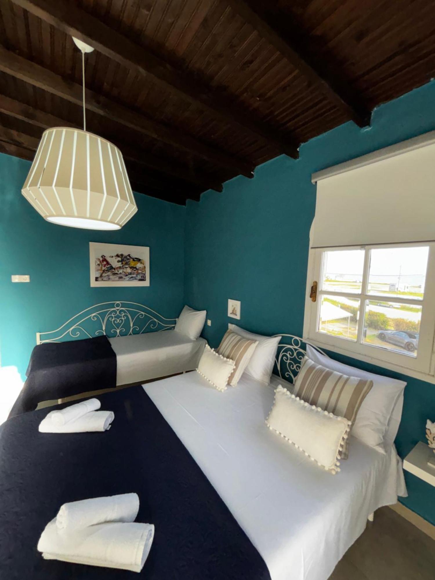 Room Nine 9 Beachfront Apartments Nea Kallikrateia Eksteriør billede